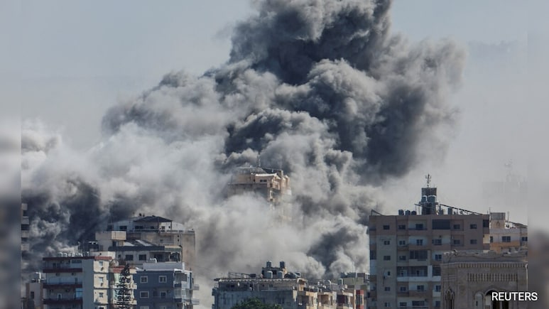 Israel Air Force strikes Hezbollah Weapons Factory In Lebanon