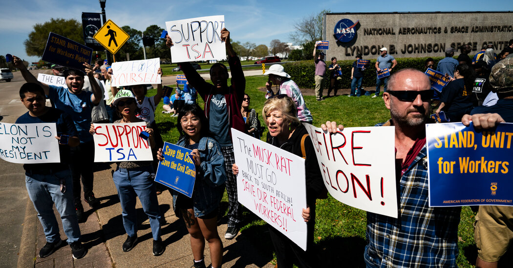 Trump Order Could Cripple Federal Worker Unions Fighting DOGE Cuts