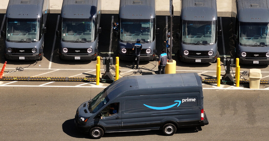 White House-Amazon Spat Culminates in Trump Calling Bezos ‘Very Nice’