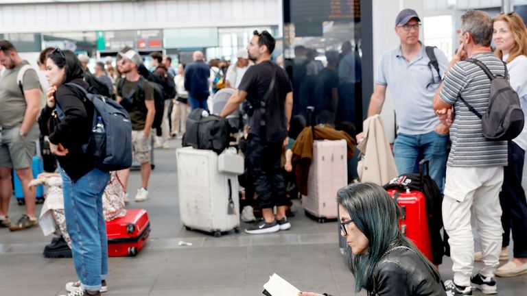 How electricity grids fail – and why restoring Spain and Portugal’s power will be a nightmare | Science, Climate & Tech News
