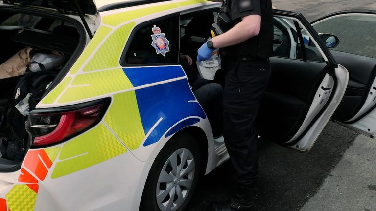 Calls to charge SUV drivers more for parking amid ‘carspreading’ | Science, Climate & Tech News