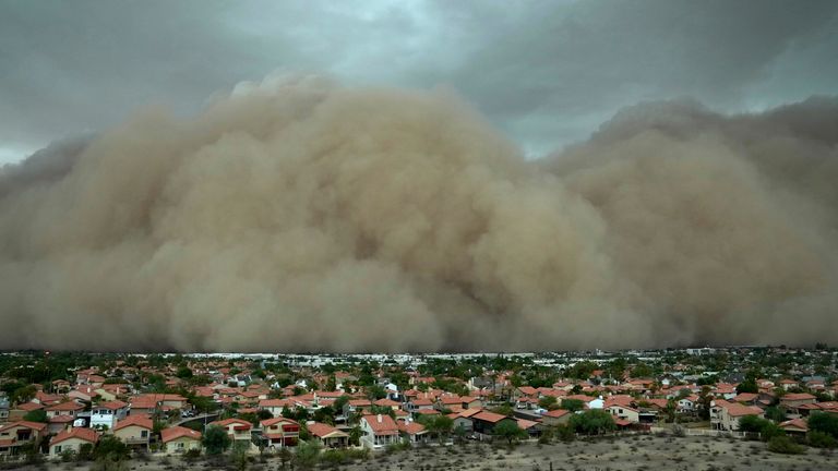 Massive dust storm leaves thousands without power and blinds drivers in southwest US | US News