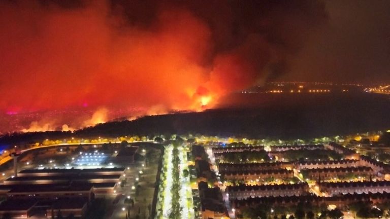 Thousands evacuated as deadly wildfires sweep Europe | World News