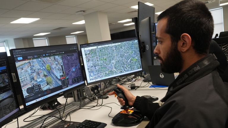 Drones to help police’s 999 emergency response in London | UK News